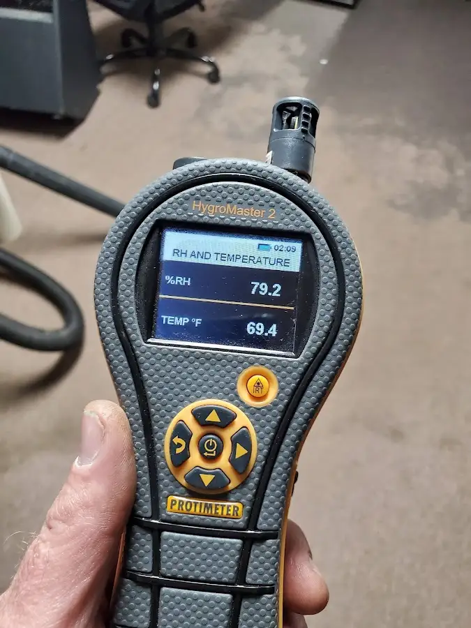 Moisture meter humidity assessment for Mold Remediation & Removal in Round Lake Park